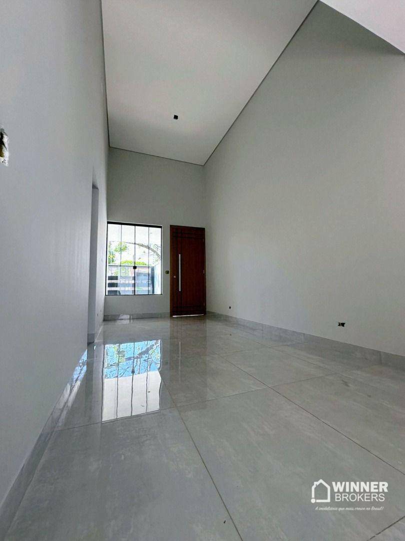 Casa à venda com 3 quartos, 80m² - Foto 4