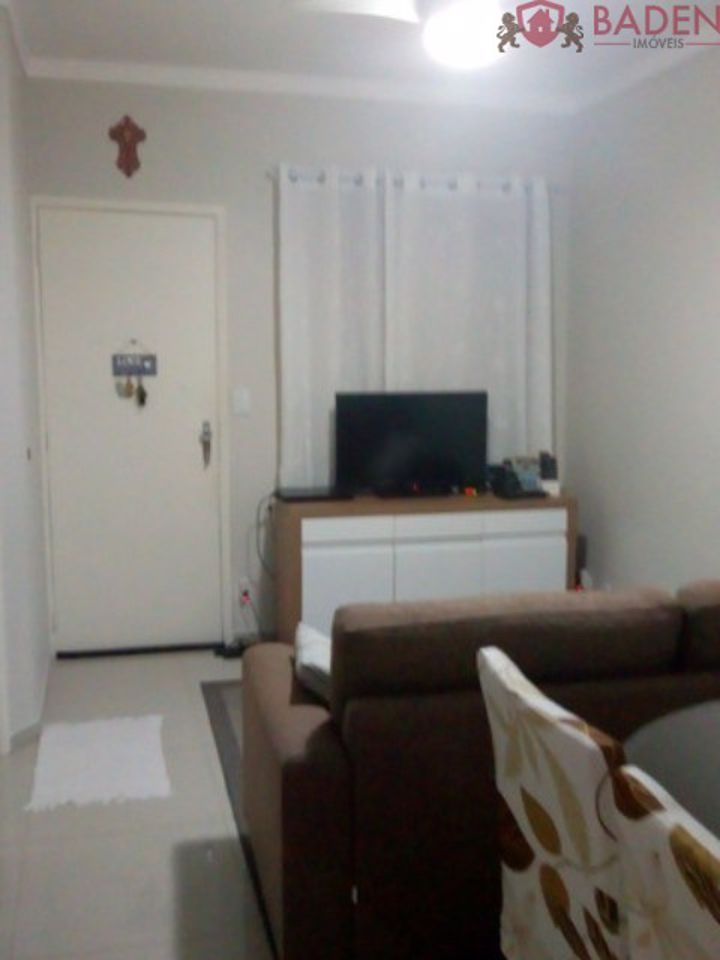 Apartamento à venda com 1 quarto, 38m² - Foto 1