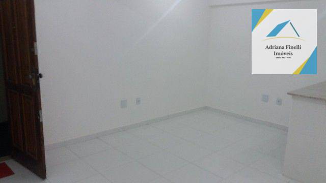 Apartamento à venda com 2 quartos, 64m² - Foto 4