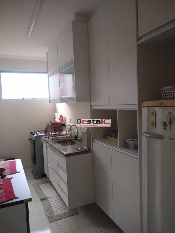 Apartamento à venda com 2 quartos, 76m² - Foto 7