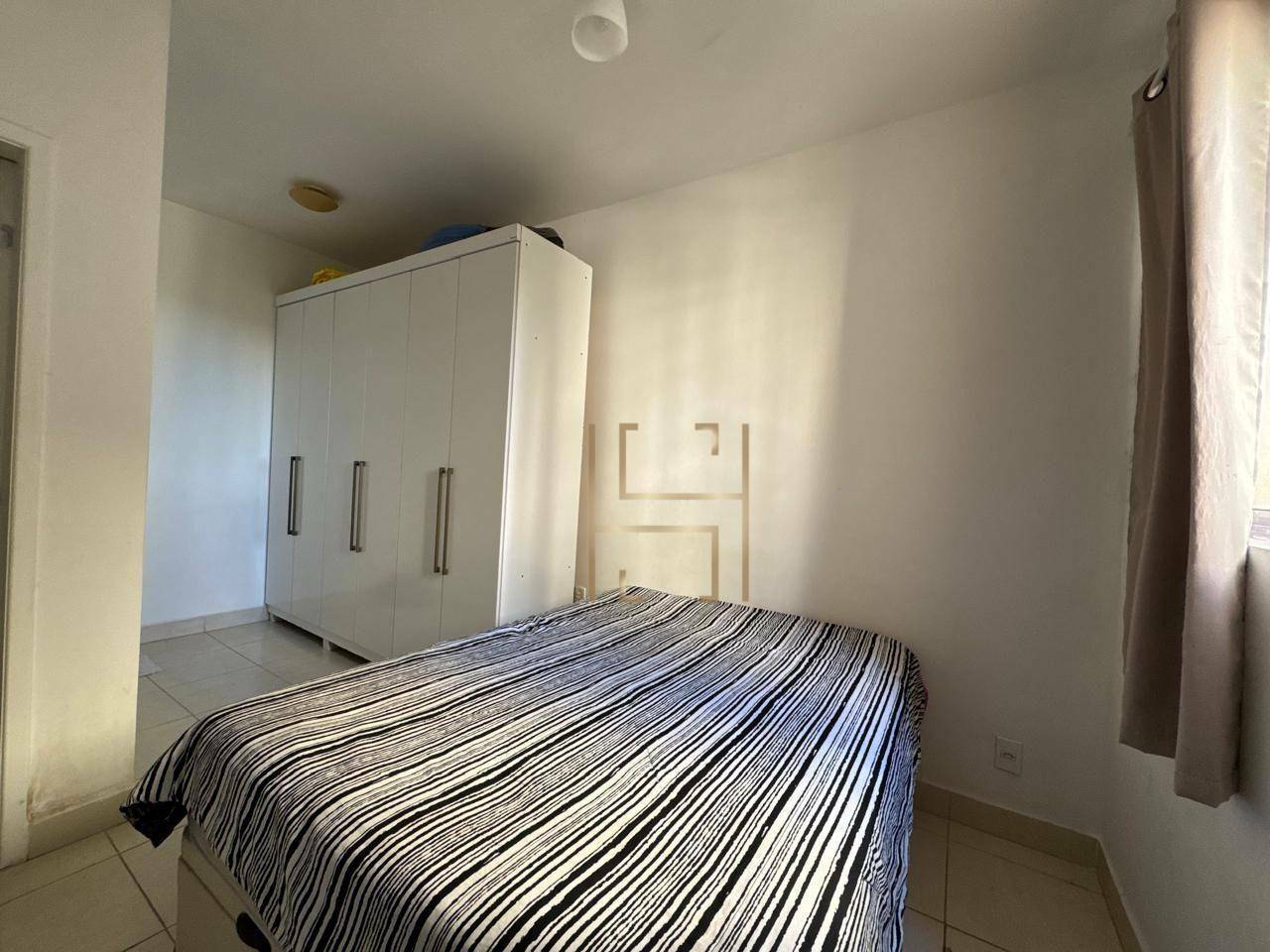 Apartamento à venda com 2 quartos, 62m² - Foto 2