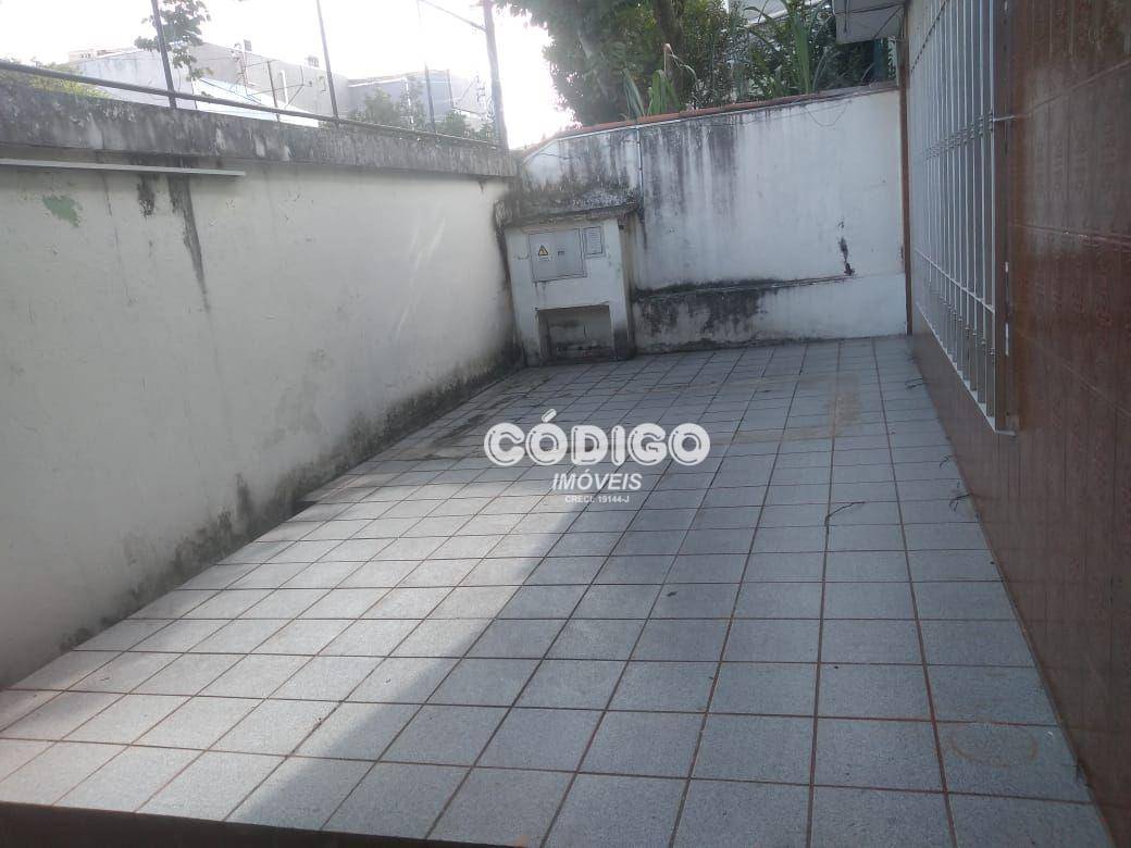 Sobrado à venda com 5 quartos, 300m² - Foto 3