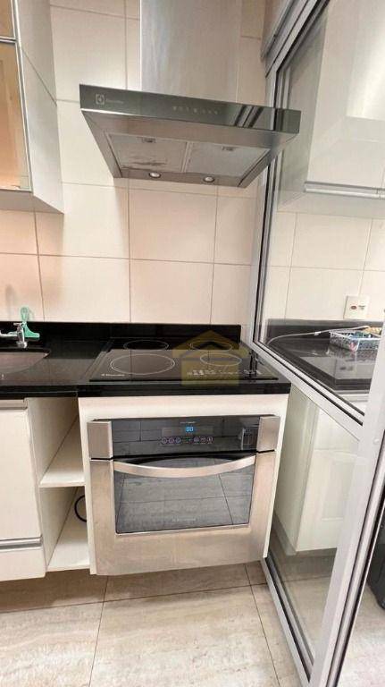 Apartamento à venda com 2 quartos, 76m² - Foto 18