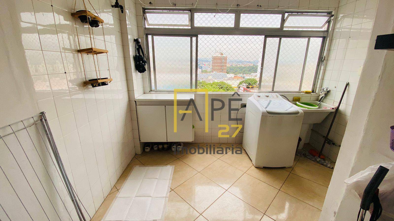 Apartamento para alugar com 3 quartos, 150m² - Foto 13