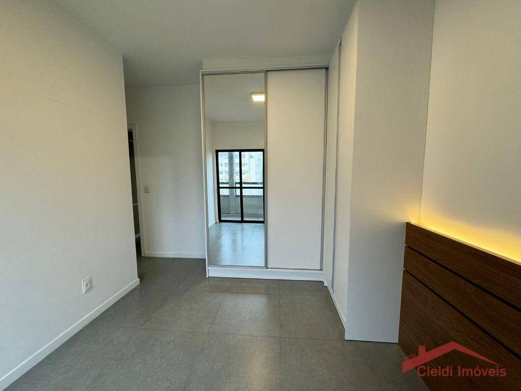 Apartamento à venda com 2 quartos, 79m² - Foto 16