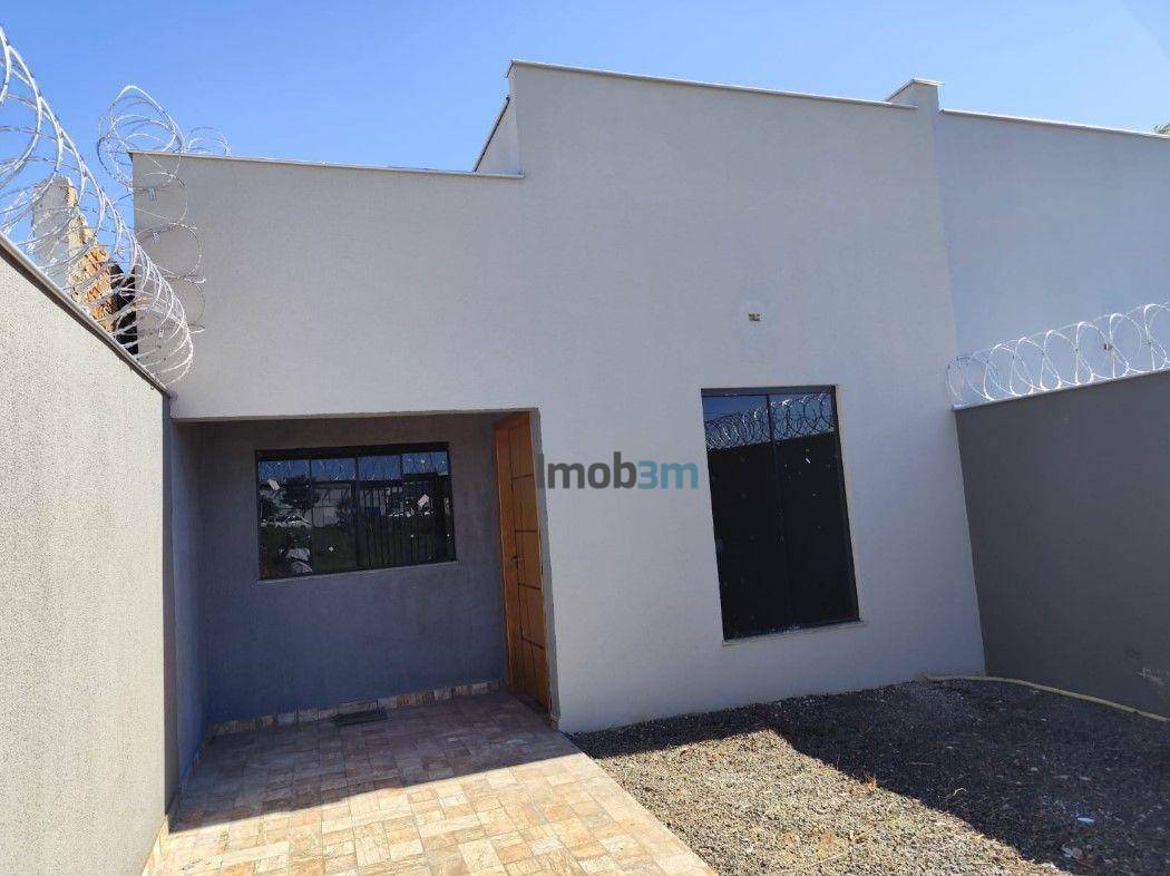Casa à venda com 3 quartos, 91m² - Foto 2