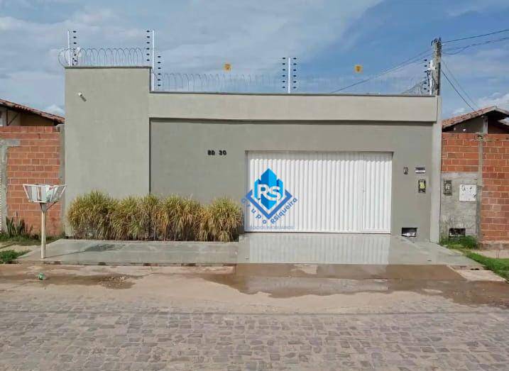 Sobrado à venda com 3 quartos, 250m² - Foto 1