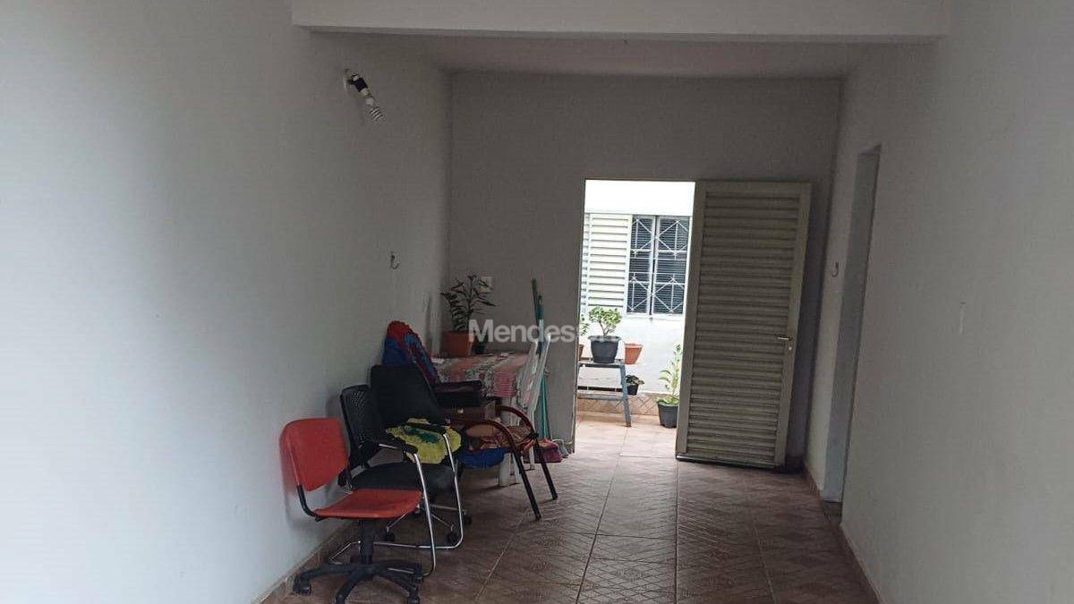 Casa à venda com 5 quartos, 280m² - Foto 4
