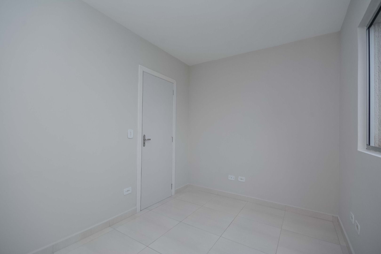 Apartamento para alugar com 2 quartos, 75m² - Foto 25