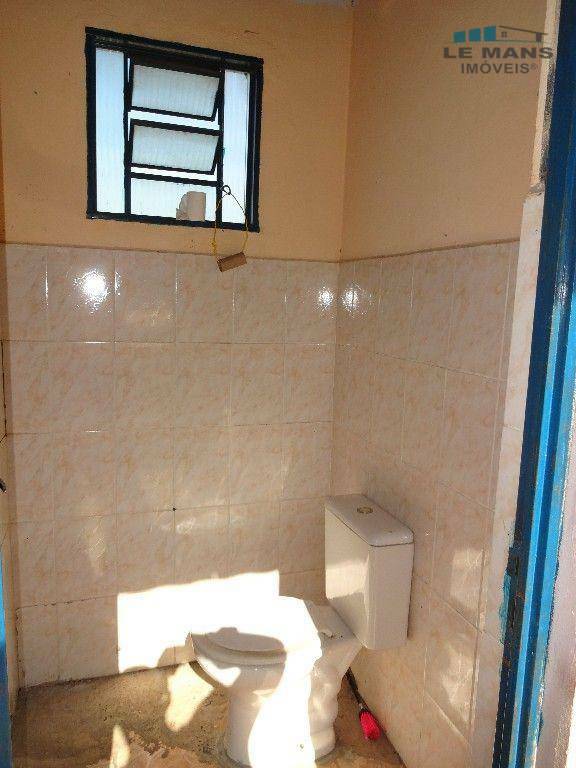 Chácara à venda com 2 quartos, 200m² - Foto 9