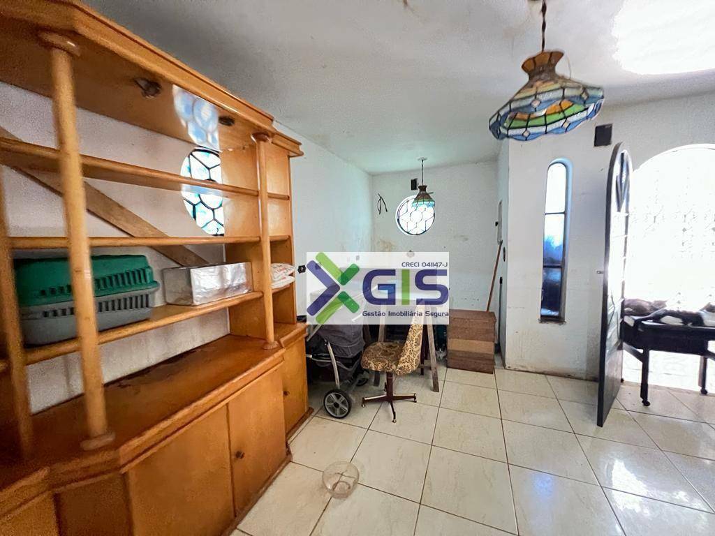 Casa de Condomínio à venda e aluguel com 3 quartos, 533m² - Foto 35