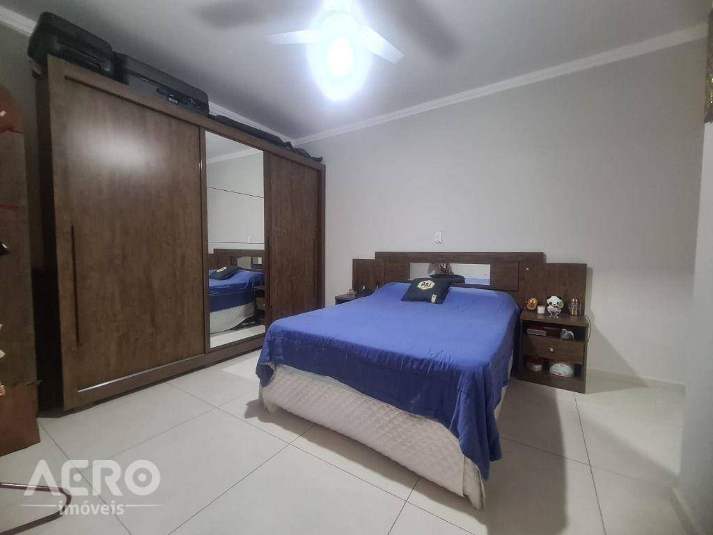 Casa à venda com 3 quartos, 120m² - Foto 7