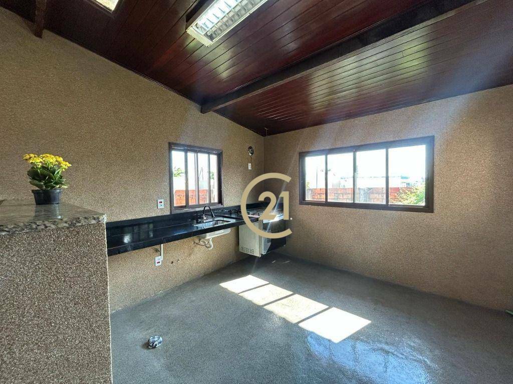 Chácara à venda com 4 quartos, 376m² - Foto 9