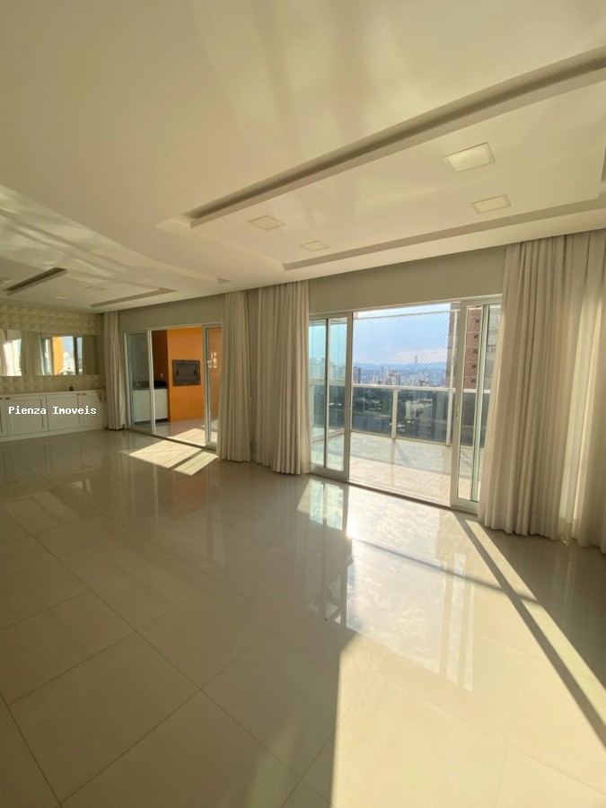 Apartamento à venda com 3 quartos, 150m² - Foto 29