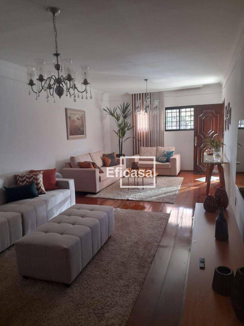 Casa à venda com 3 quartos, 258m² - Foto 2