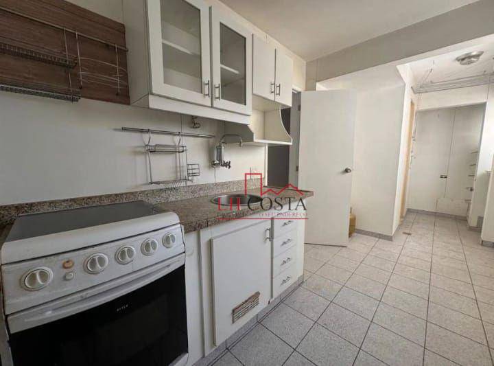 Apartamento à venda com 2 quartos, 70m² - Foto 15