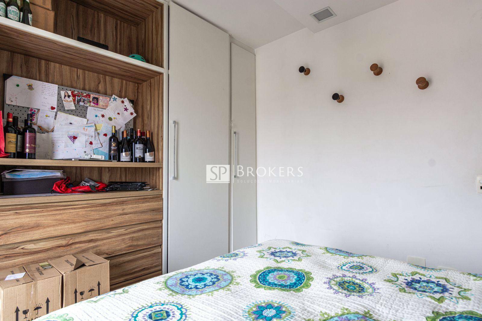 Apartamento à venda com 2 quartos, 70m² - Foto 24