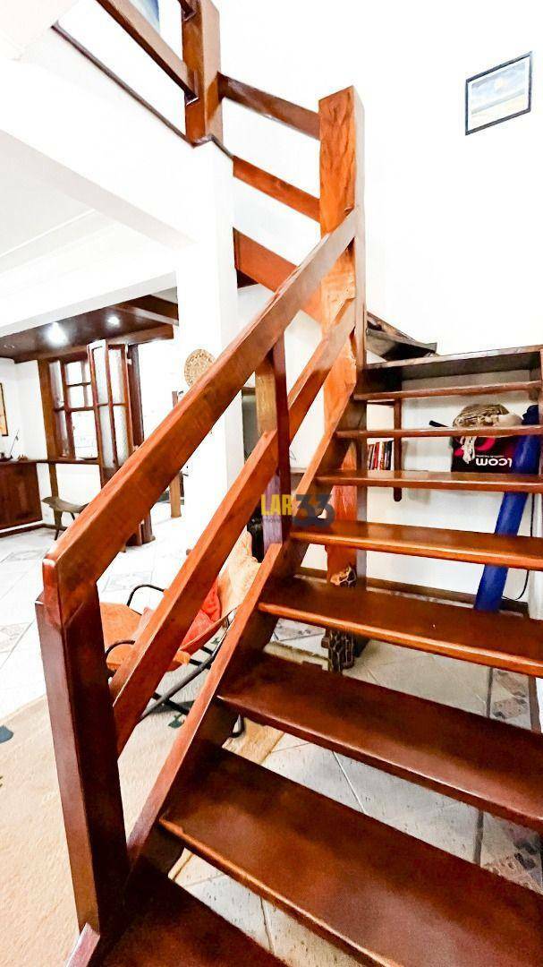 Casa de Condomínio à venda com 4 quartos, 220m² - Foto 19