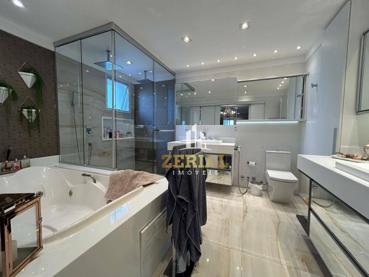 Apartamento para alugar com 4 quartos, 264m² - Foto 19