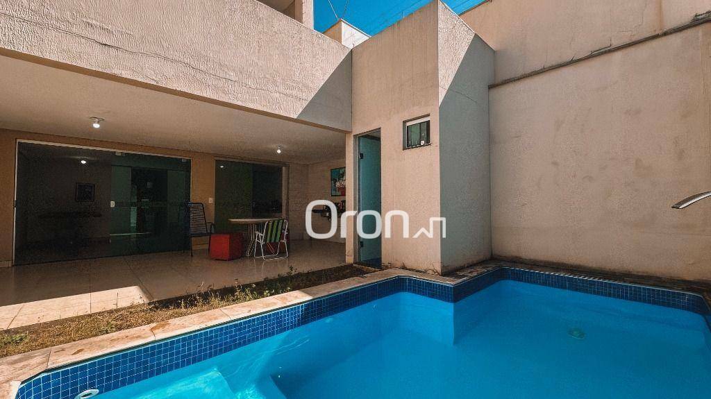 Sobrado à venda com 5 quartos, 317m² - Foto 9