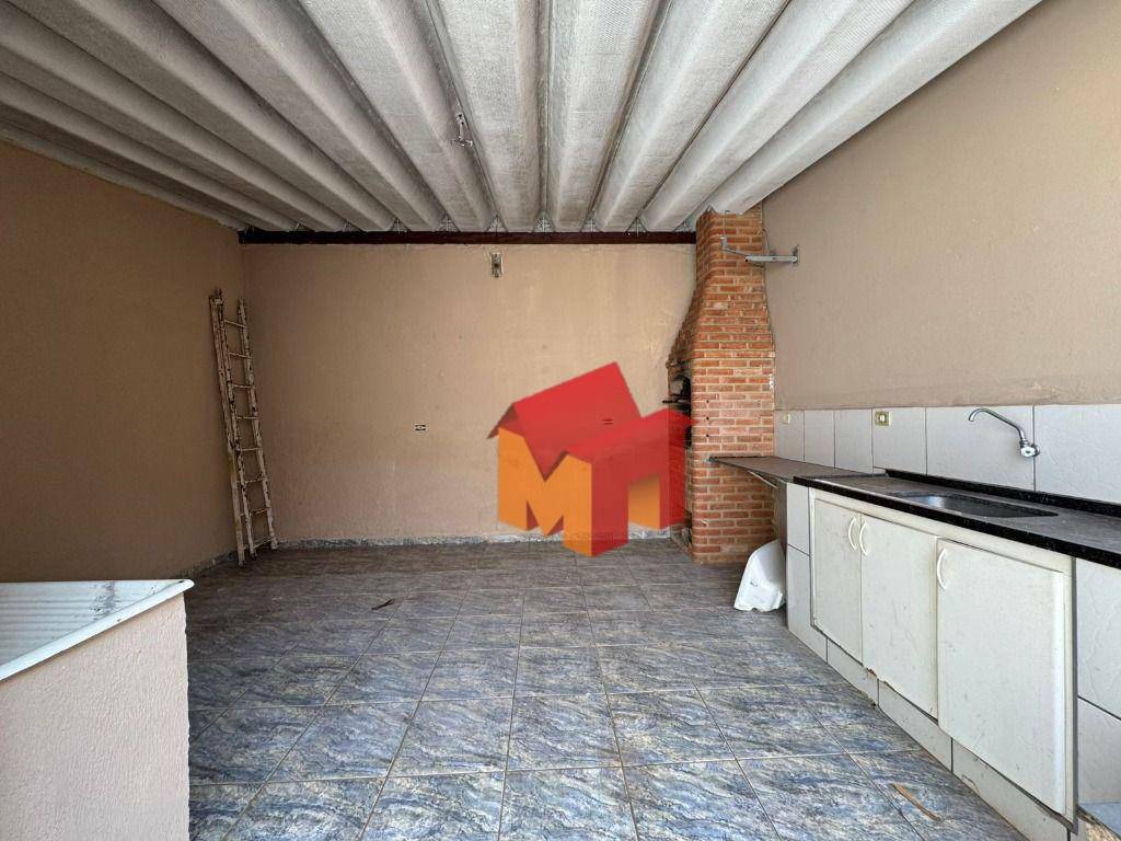 Casa à venda com 3 quartos, 120m² - Foto 11