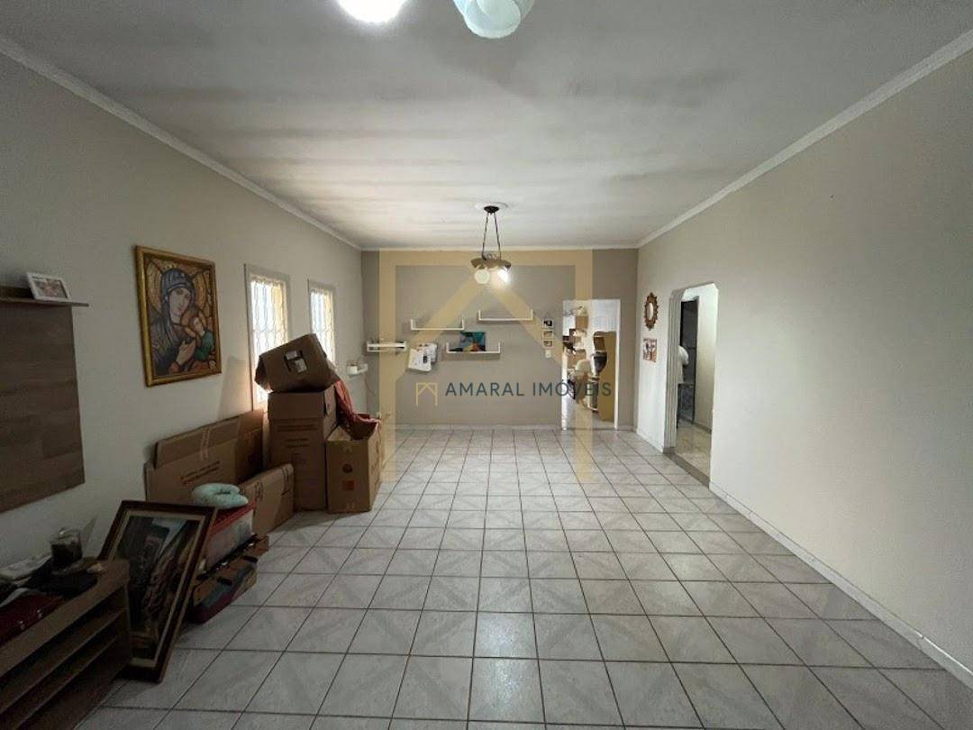 Chácara à venda com 3 quartos, 200m² - Foto 23