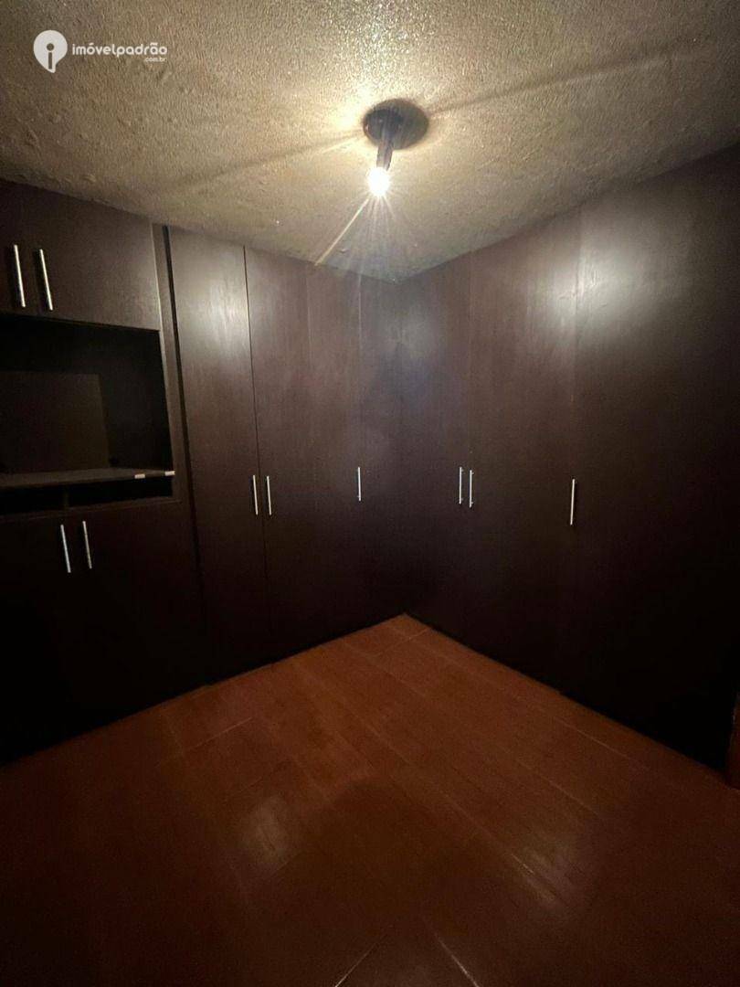 Casa para alugar com 2 quartos, 150m² - Foto 9
