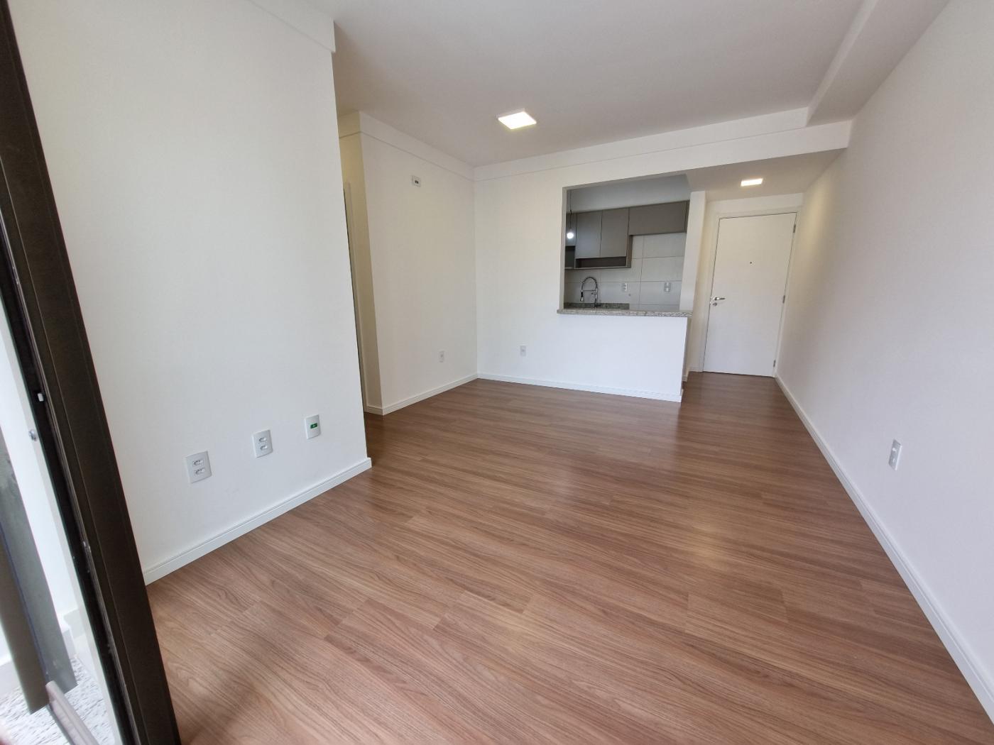 Apartamento à venda com 2 quartos, 67m² - Foto 15