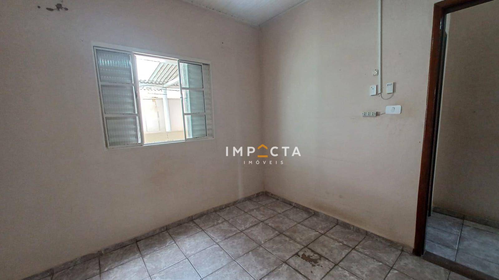 Casa à venda com 4 quartos, 128m² - Foto 11