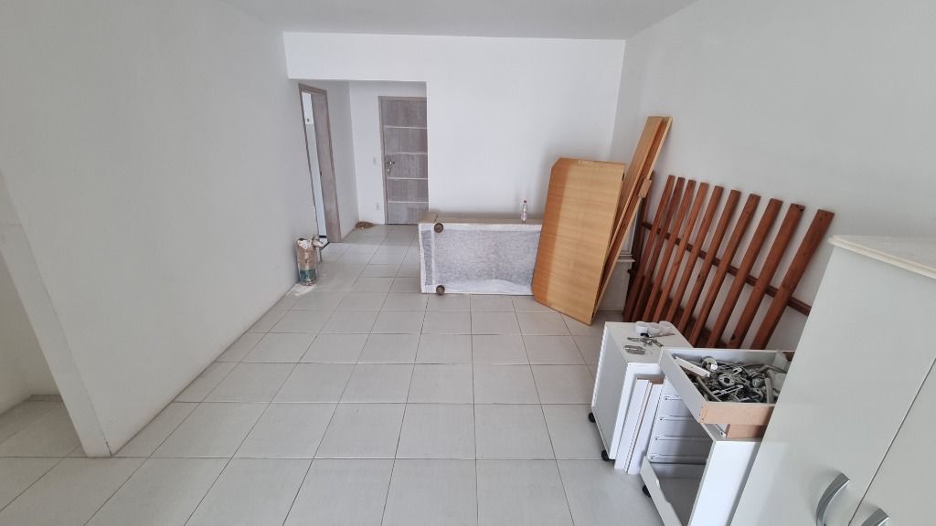 Apartamento à venda com 3 quartos, 115m² - Foto 9