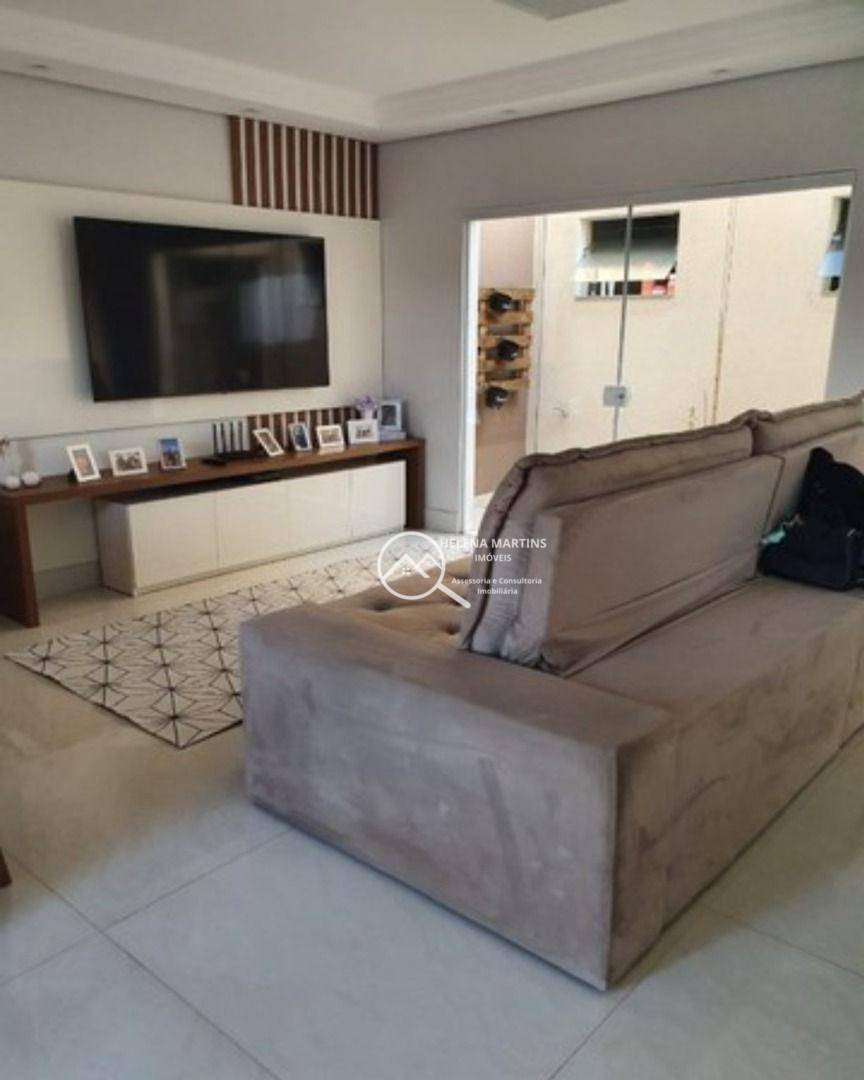 Casa de Condomínio à venda com 3 quartos, 190m² - Foto 1