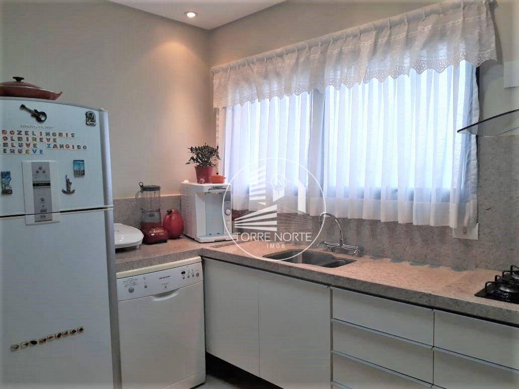 Apartamento à venda com 3 quartos, 250m² - Foto 12