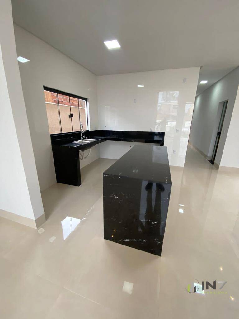 Casa à venda com 3 quartos, 158m² - Foto 4