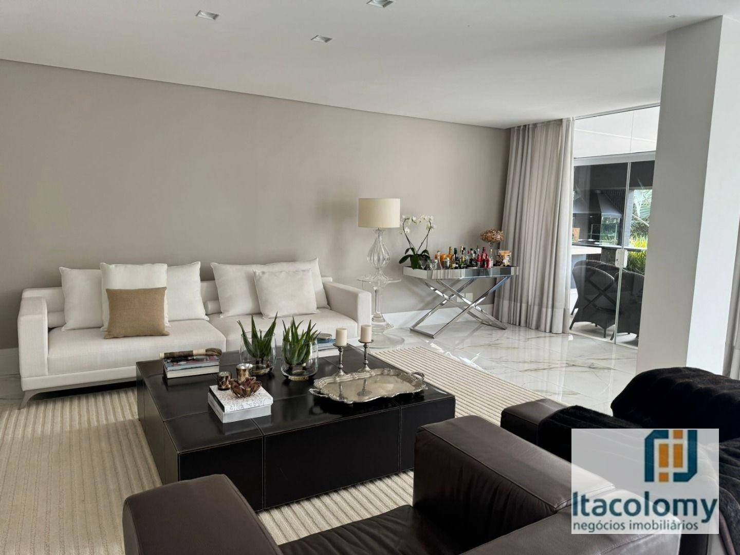 Casa de Condomínio para alugar com 4 quartos, 520m² - Foto 21