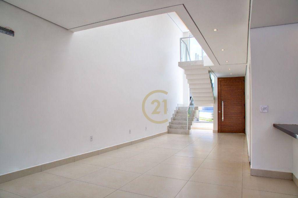 Casa de Condomínio à venda com 3 quartos, 202m² - Foto 5