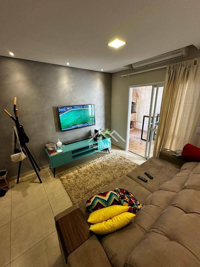 Apartamento à venda com 2 quartos, 64m² - Foto 1