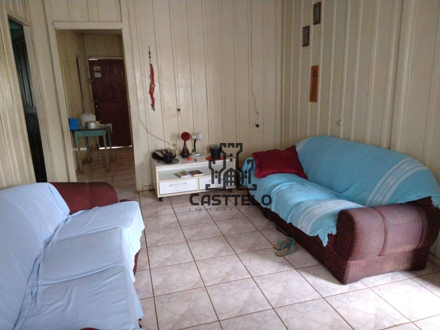 Casa à venda com 5 quartos, 80m² - Foto 1