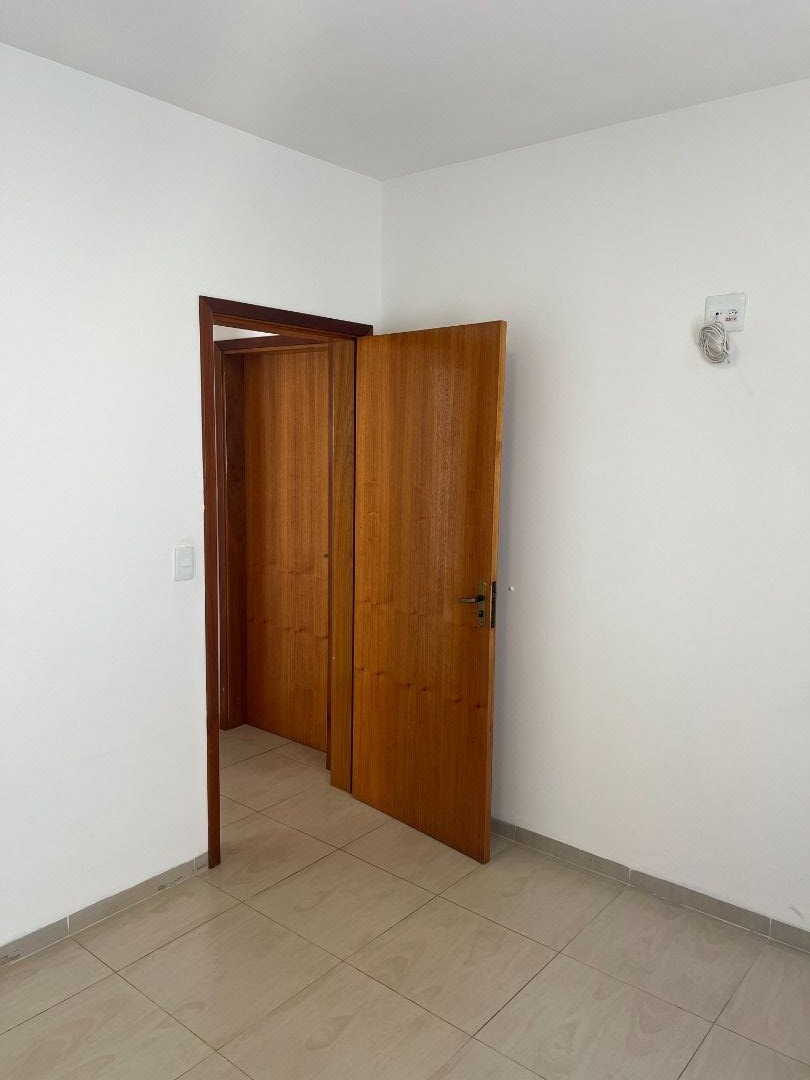 Casa para alugar com 3 quartos, 96m² - Foto 15