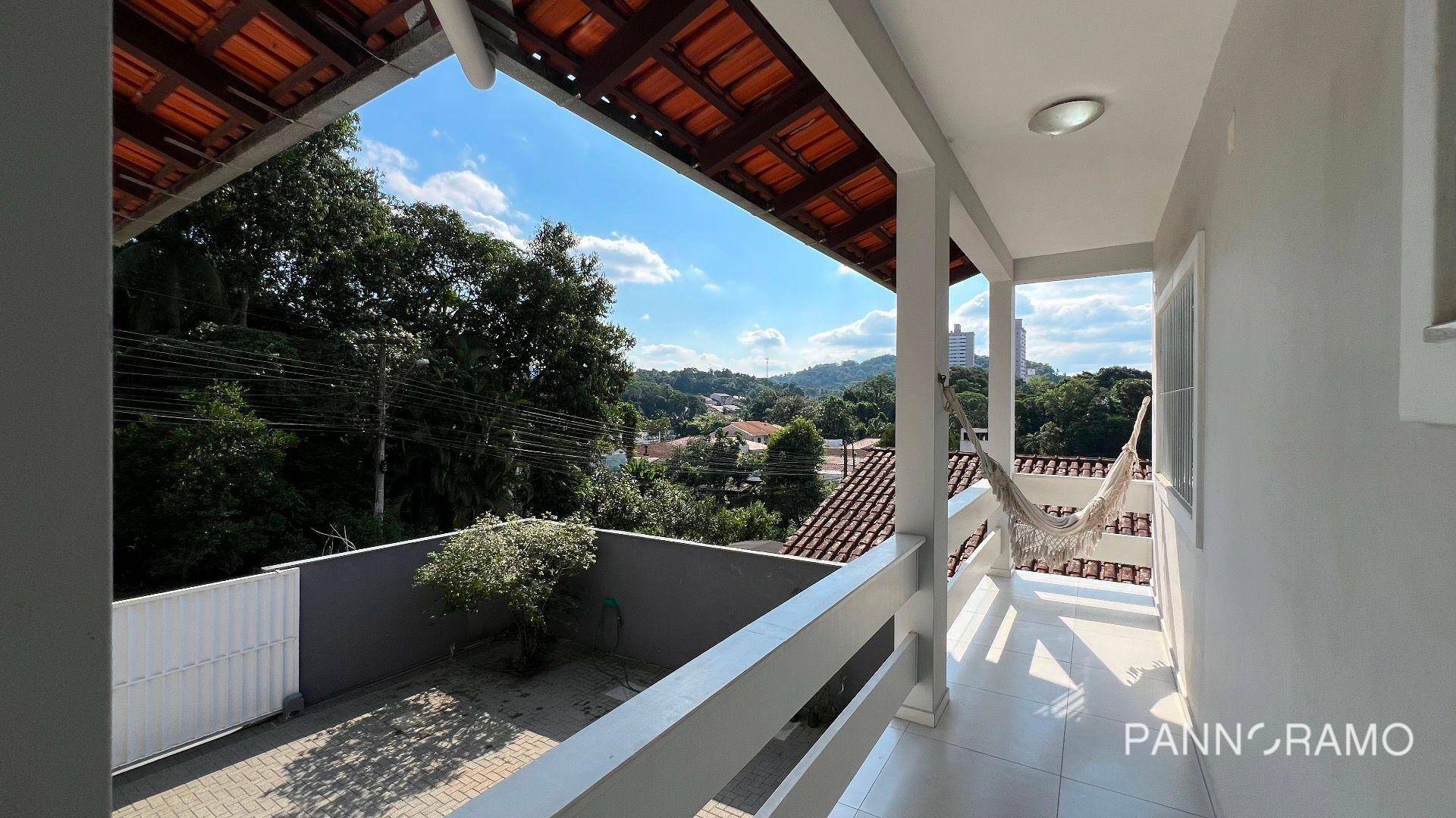Casa à venda com 3 quartos, 199m² - Foto 12