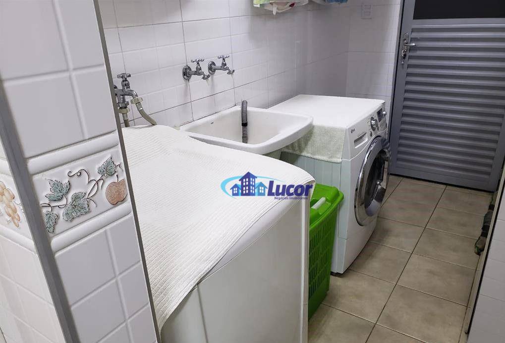 Sobrado à venda com 3 quartos, 210m² - Foto 23