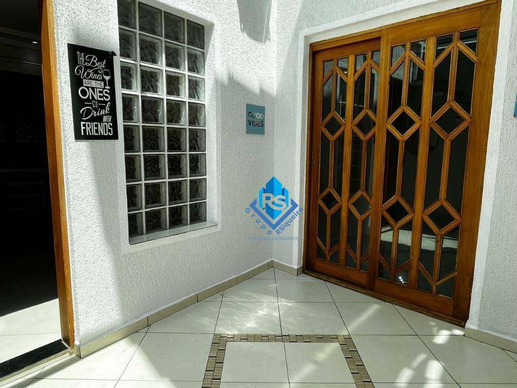 Sobrado à venda e aluguel com 4 quartos, 250m² - Foto 13