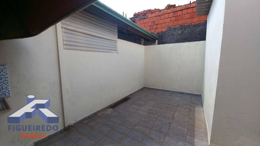 Casa à venda com 4 quartos, 104m² - Foto 11