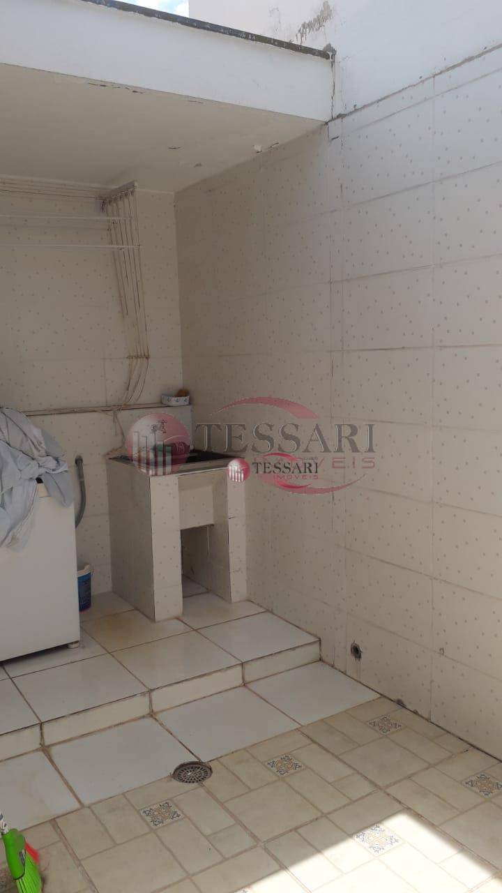 Casa para alugar com 3 quartos, 170m² - Foto 12