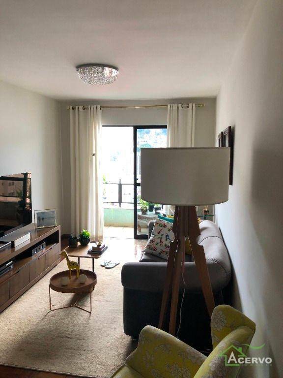 Apartamento à venda com 3 quartos, 115m² - Foto 2