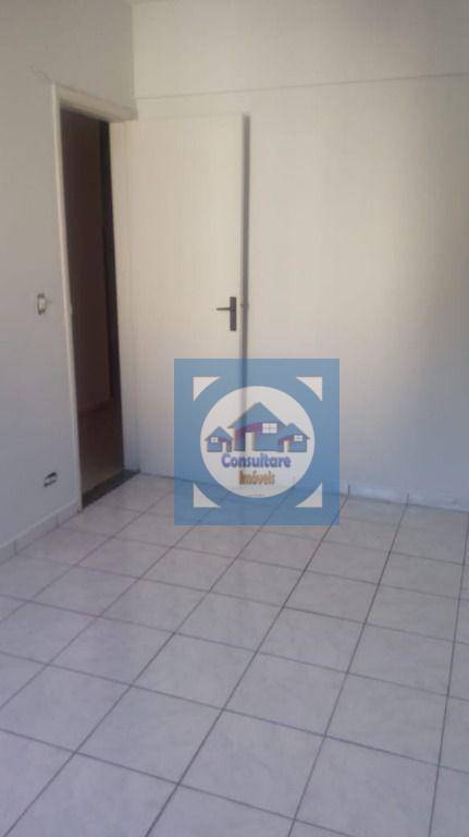 Apartamento à venda com 2 quartos, 67m² - Foto 2