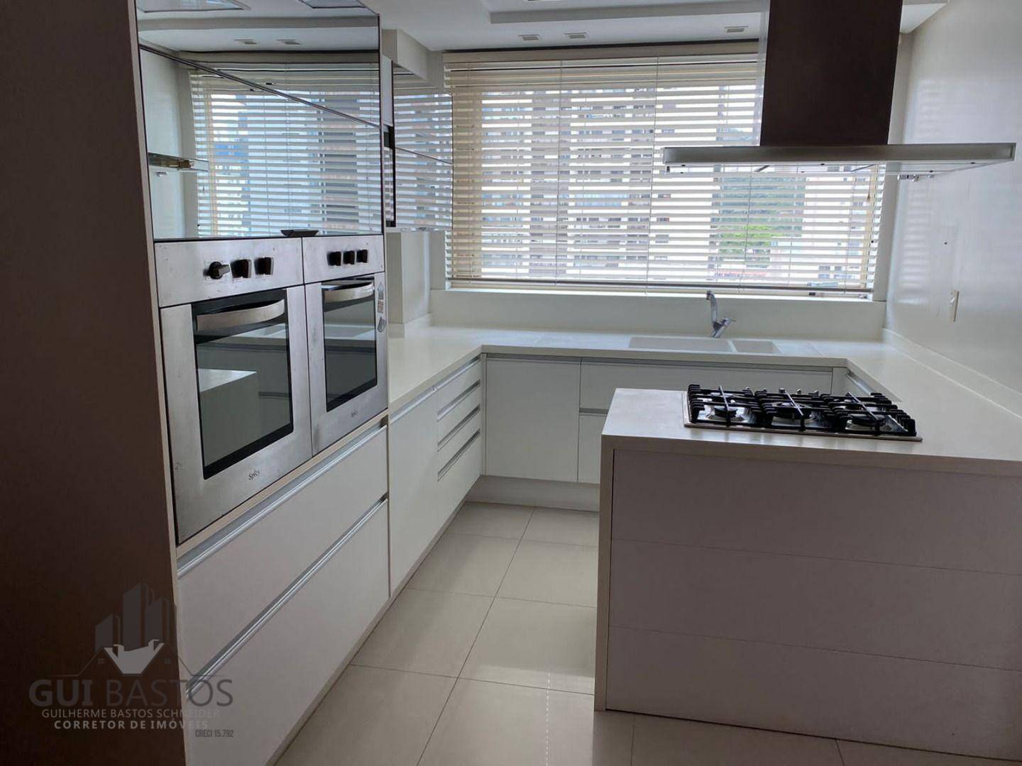 Apartamento à venda com 3 quartos, 230m² - Foto 9