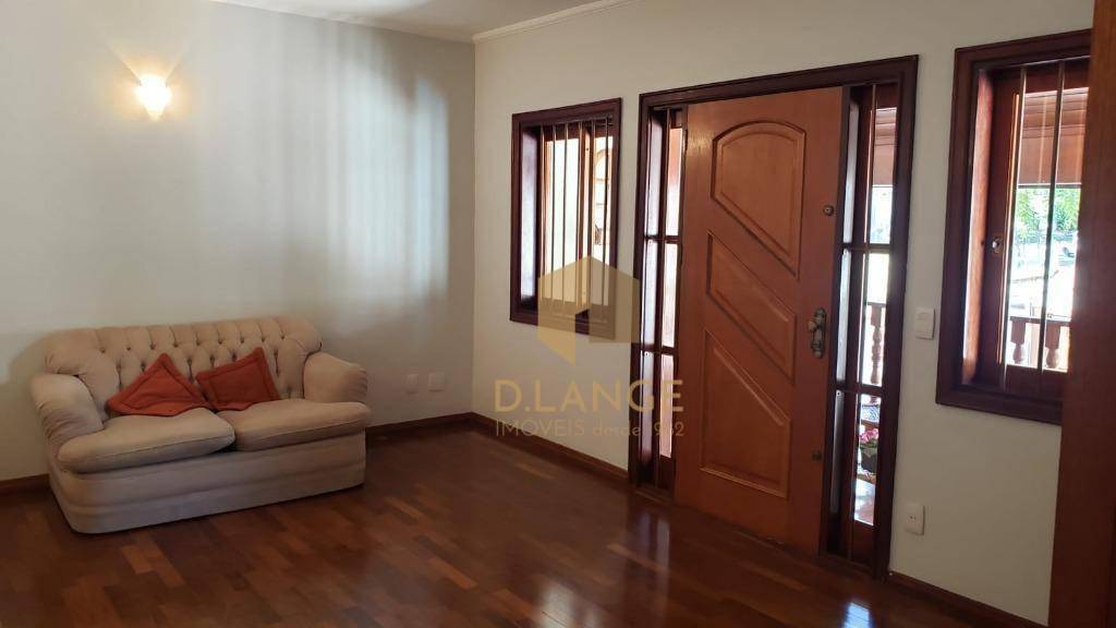 Casa à venda com 5 quartos, 191m² - Foto 4