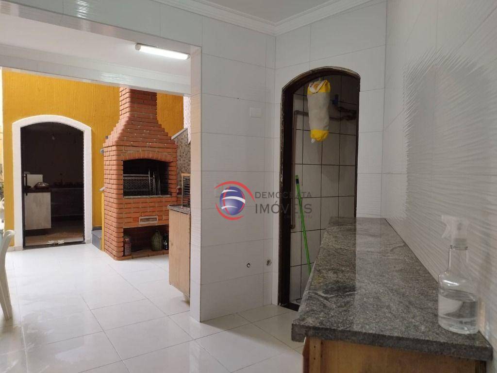 Sobrado à venda com 3 quartos, 268m² - Foto 35