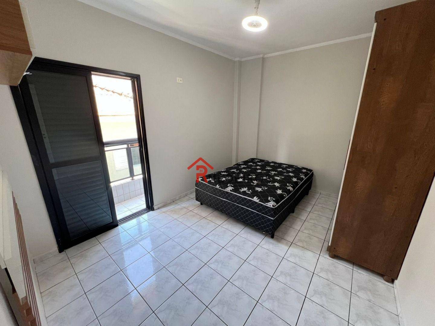 Apartamento à venda com 1 quarto, 80m² - Foto 11