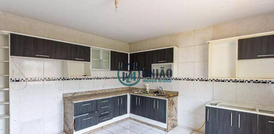 Casa de Condomínio à venda com 4 quartos, 600m² - Foto 1